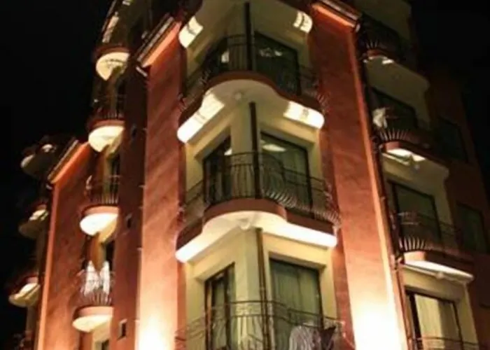 Sofia Family 酒店 帕莫瑞